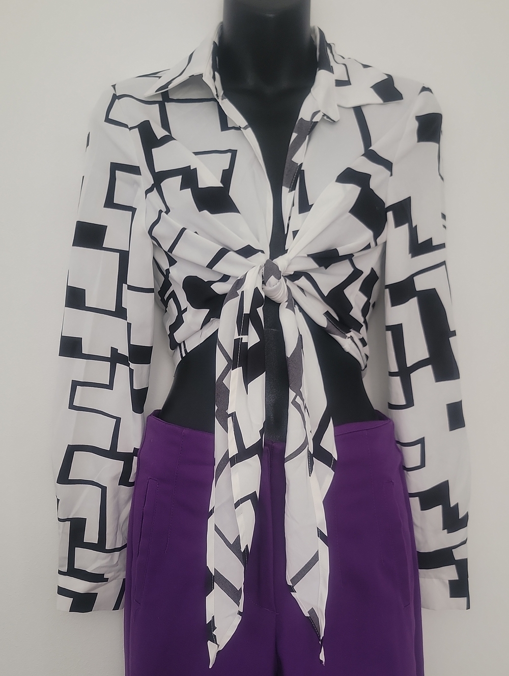 Tie-Front Geometric Print Blouse Jacket — White/Black
